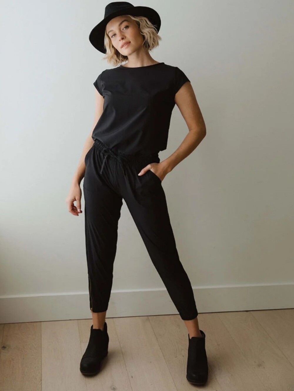 ALBION Jumpsuit, Black, Jet Setter, Lightweight, XL Petite, Athleisure